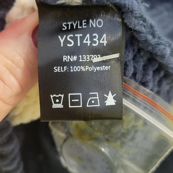 POL NWOT Striped Sweater Medium - Picture 7 of 8